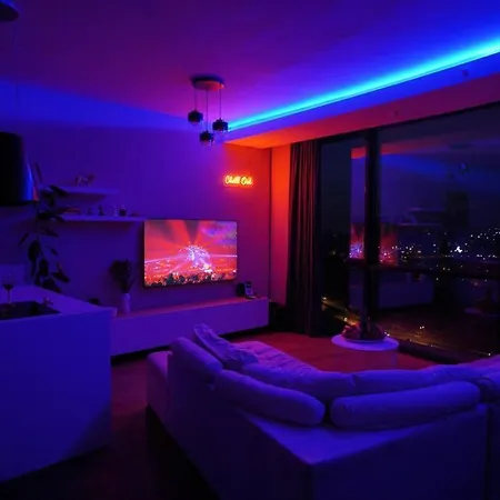 Lux Residance 40th Floor, Sound System, 65 Inch Tv