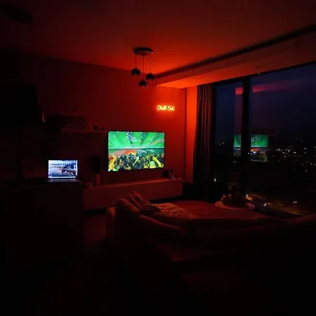 Lux Residance 40th Floor, Sound System, 65 Inch Tv Apartment