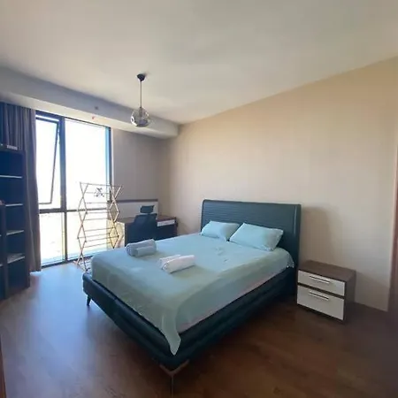 Lux Residance 40th Floor, Sound System, 65 Inch Tv